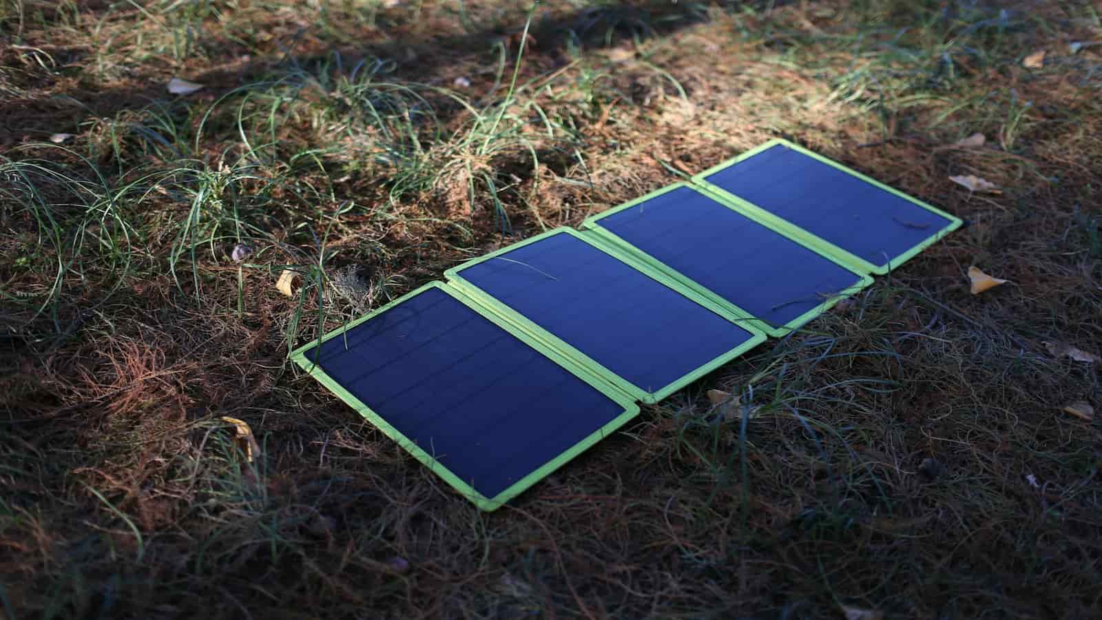 Solarladegeräte für Outdoor und Krisenvorsorge im Vergleich